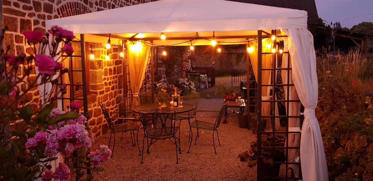 La Cloue Bed & Breakfast Sainte-Marie-du-Bois  Exterior photo